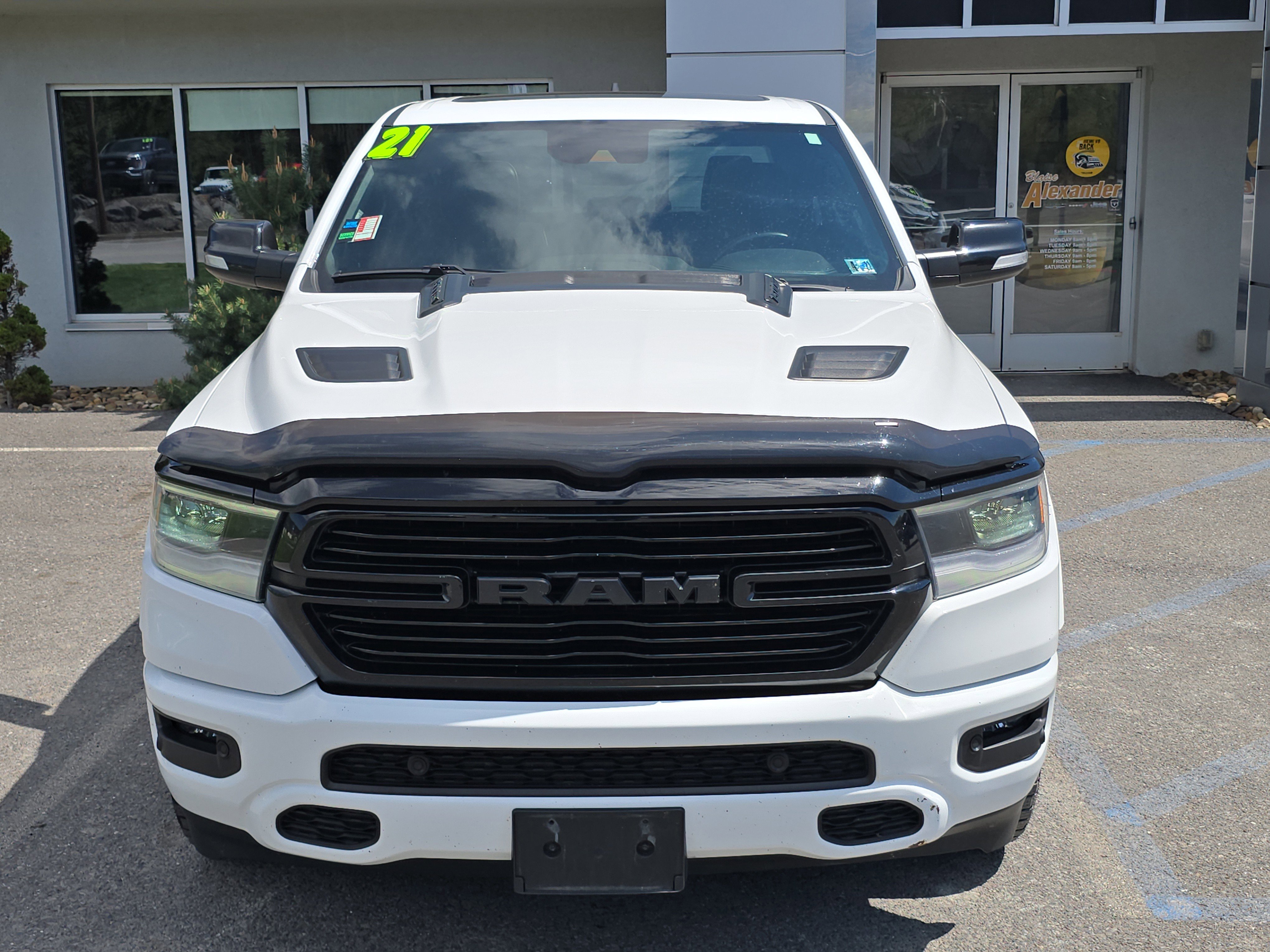 Used 2021 RAM 1500 Laramie AWD/4WD image 9