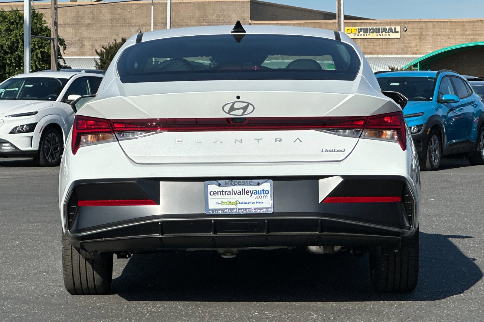 New 2026 Hyundai Elantra Limited FWD image 5