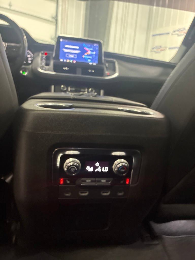 Used 2021 GMC Yukon SLT w/ SLT Premium Package AWD/4WD image 33