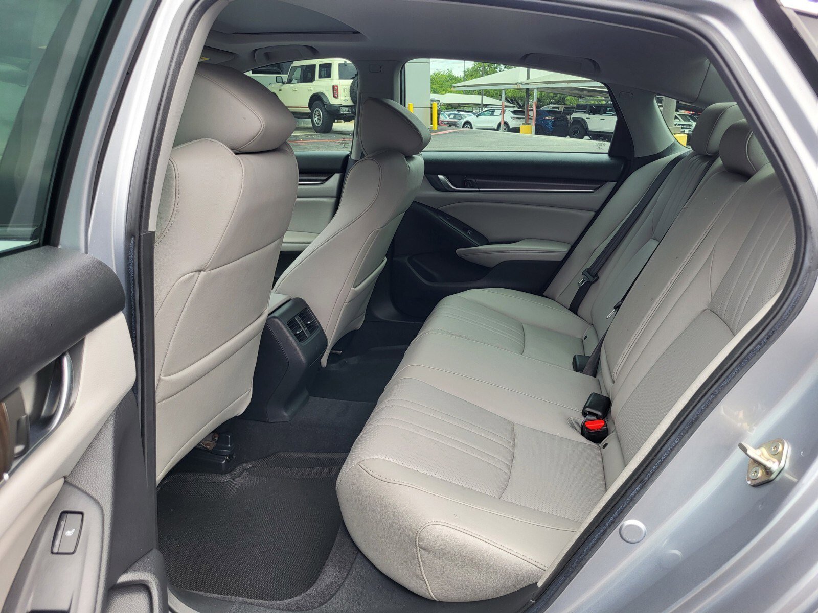 Used 2019 Honda Accord Touring image 15