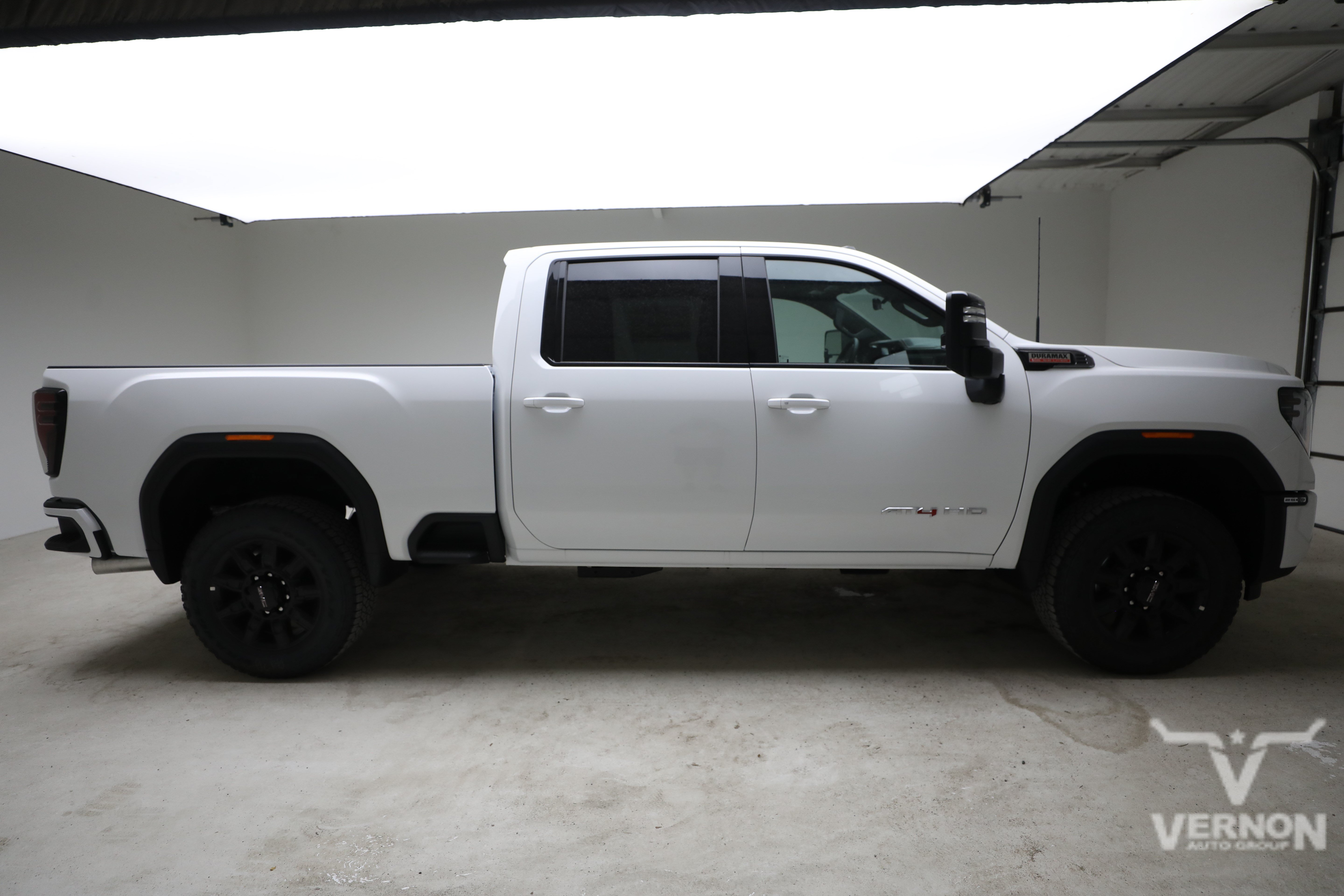 New 2026 GMC Sierra 2500 AT4 w/ Technology Package AWD/4WD image 6
