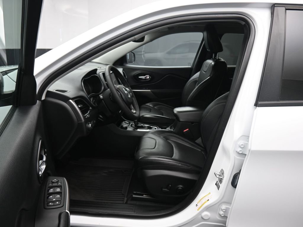 Used 2022 Jeep Cherokee Limited w/ Elite Package image 11