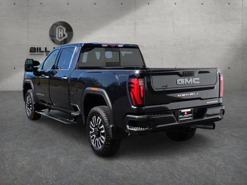 Used 2024 GMC Sierra 2500 Denali Ultimate AWD/4WD image 9