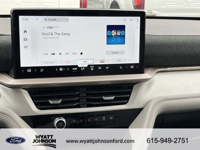 New 2026 Ford Explorer Active AWD/4WD image 17