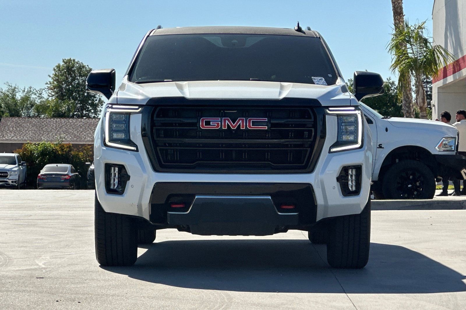 Used 2023 GMC Yukon XL AT4 w/ AT4 Premium Plus Package image 9