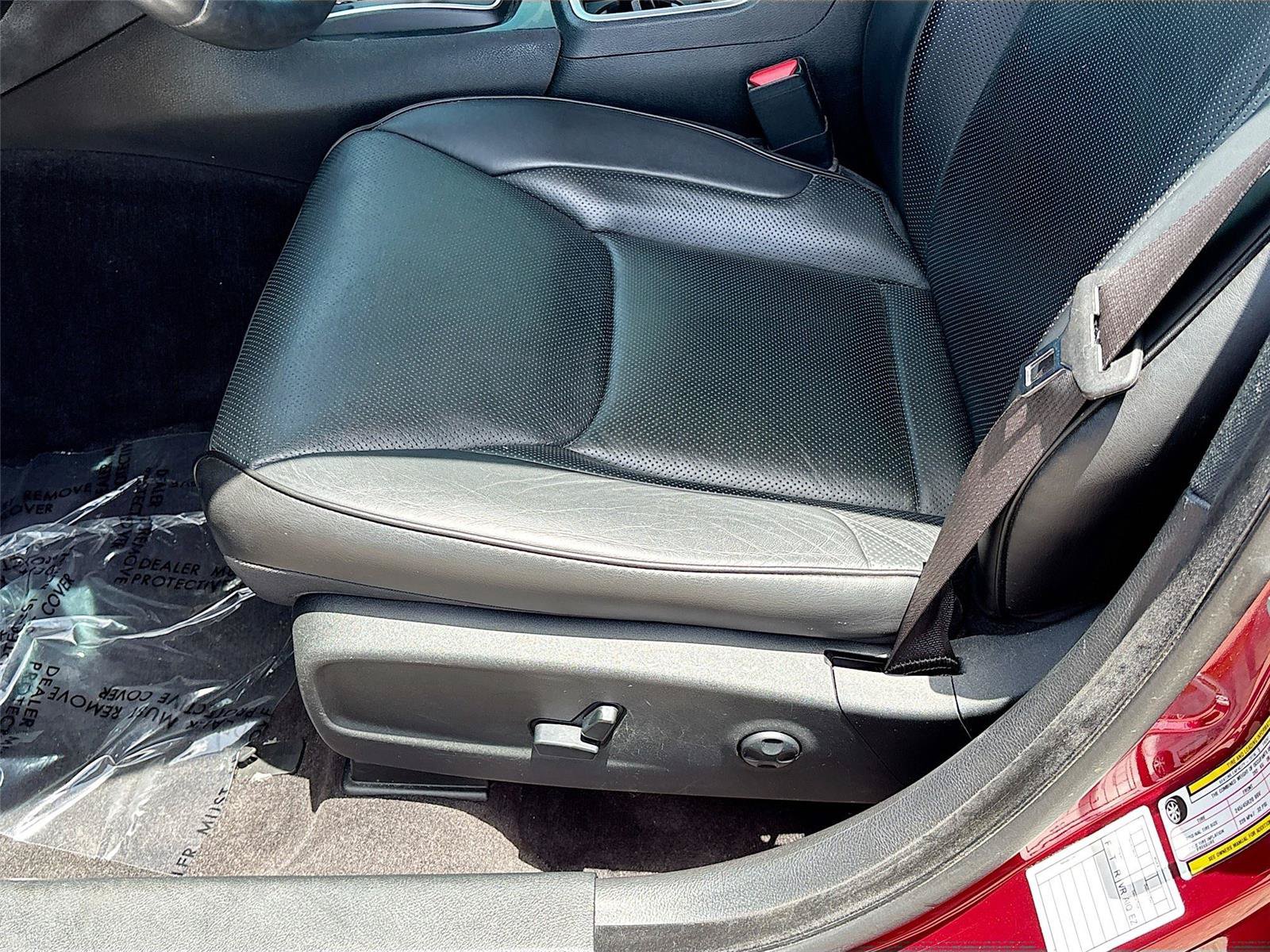Used 2018 Chrysler 300 Limited w/ Safetytec Plus Group RWD image 20