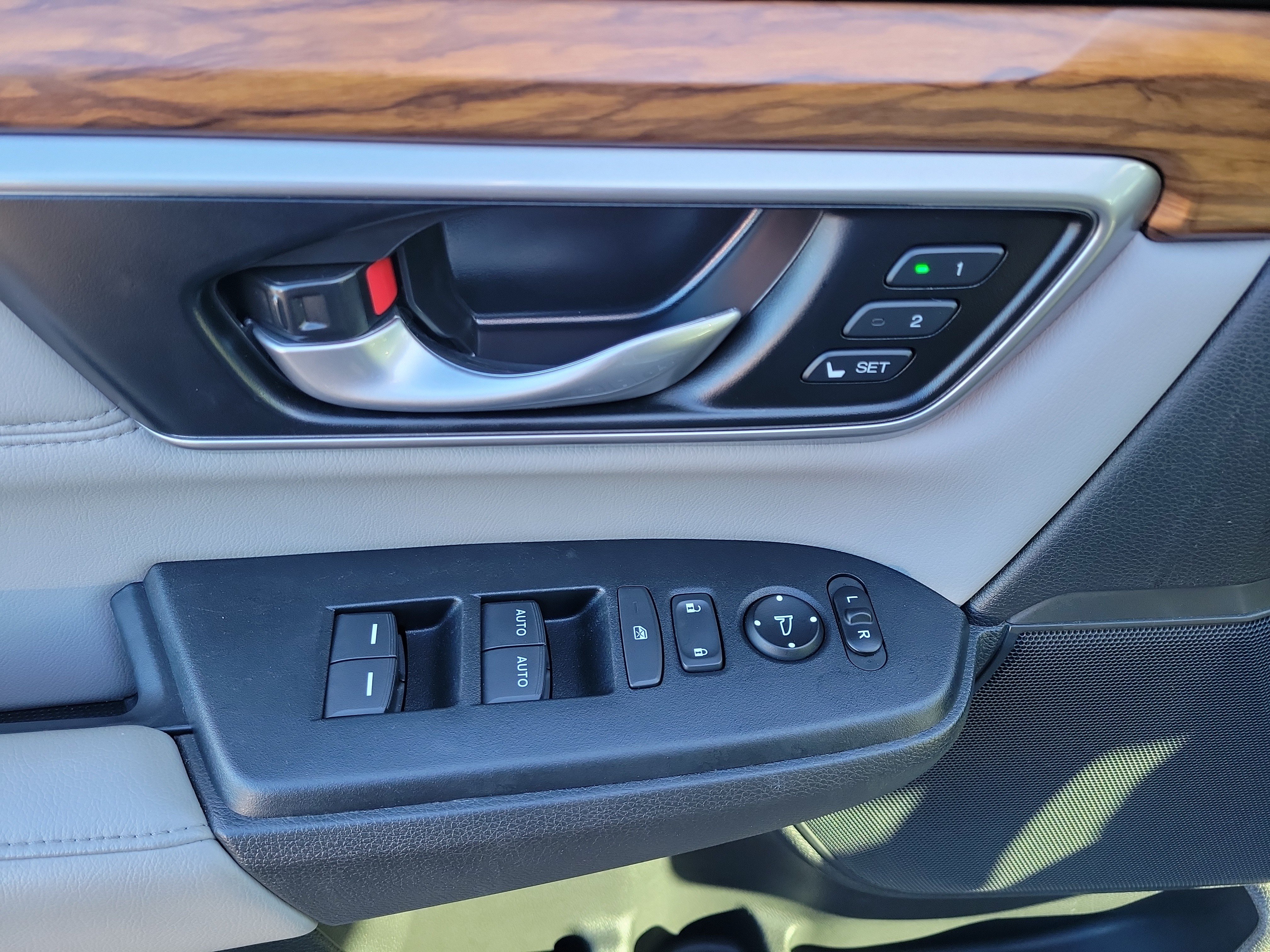 Used 2021 Honda CR-V EX-L image 23