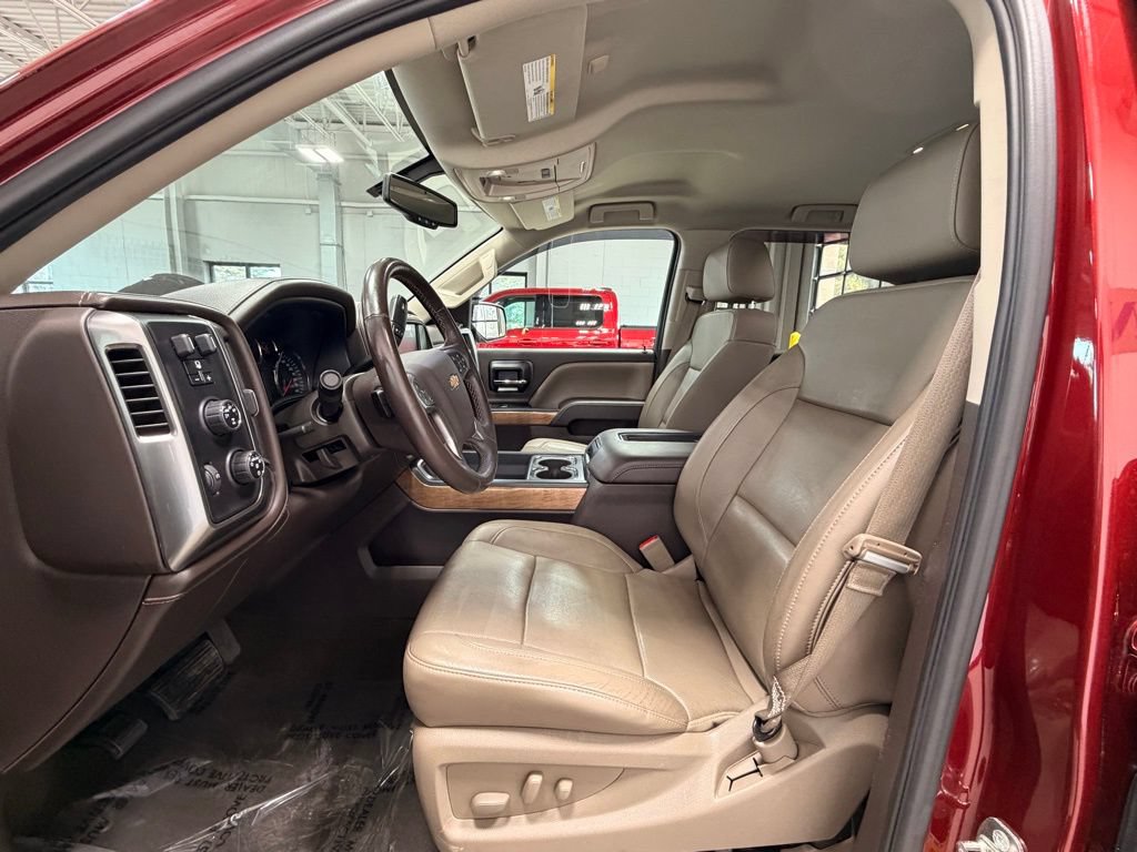 Used 2016 Chevrolet Silverado 1500 LTZ w/ Sport Package AWD/4WD image 30