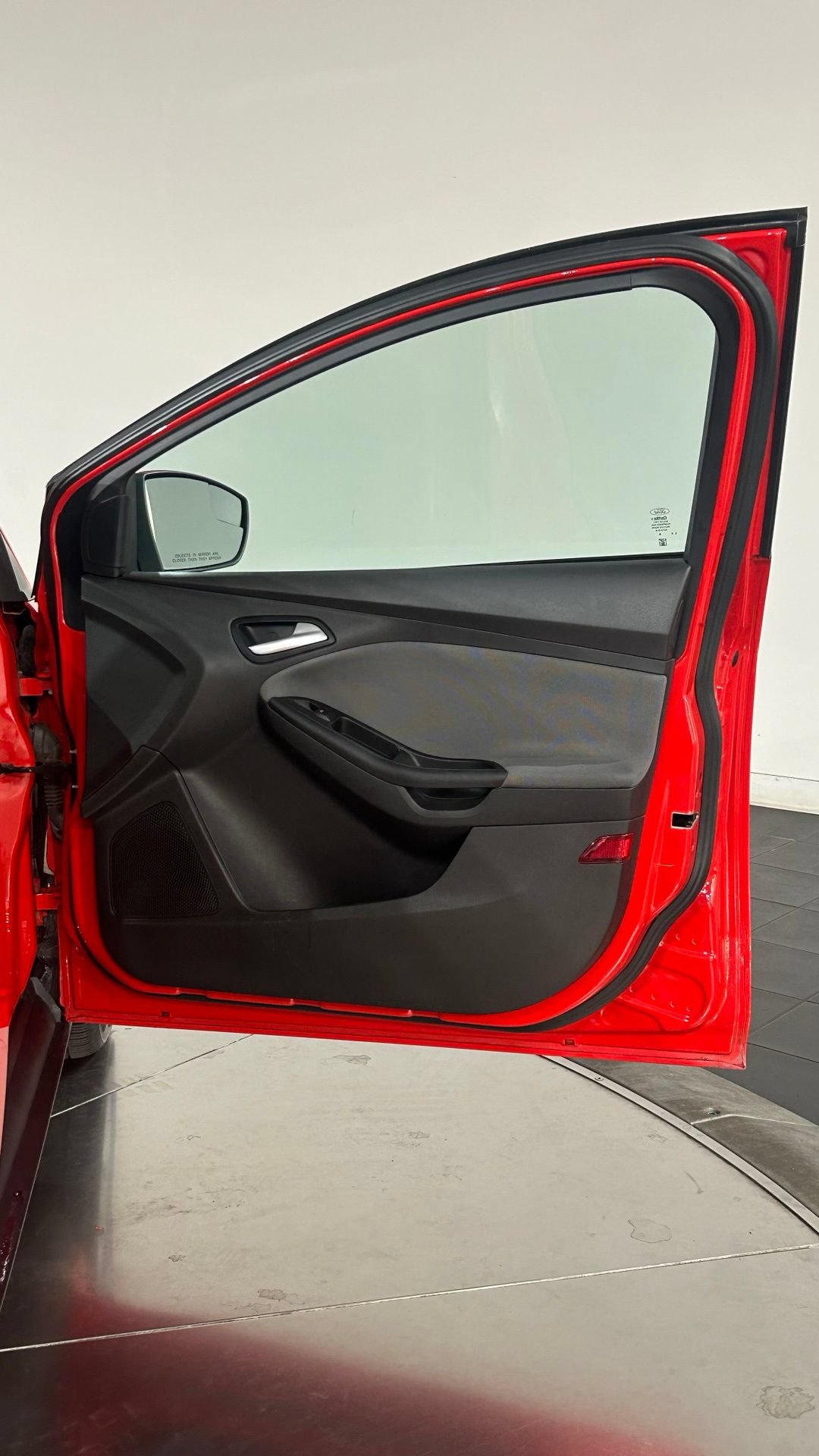 Used 2013 Ford Focus SE FWD image 43