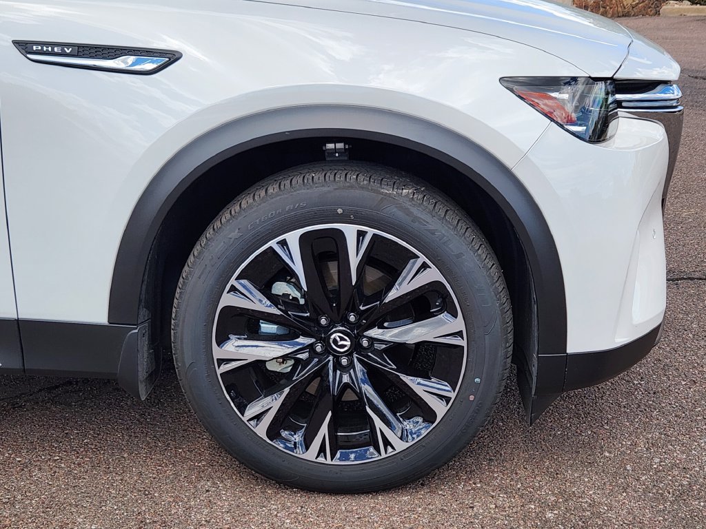 Used 2025 MAZDA CX-90 Plug-In Hybrid w/ Premium Plus AWD/4WD image 29