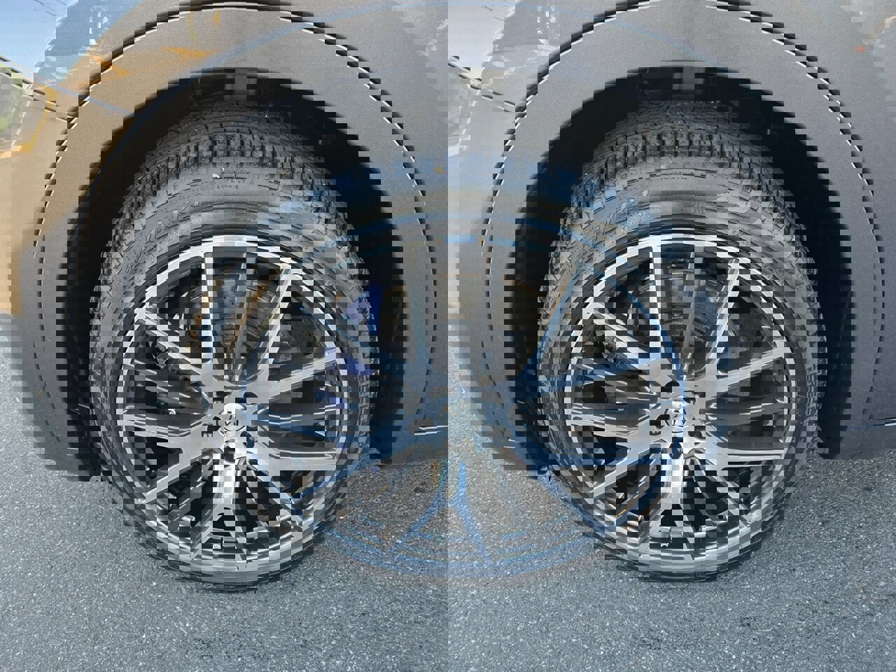 Used 2020 Maserati Levante GTS image 32