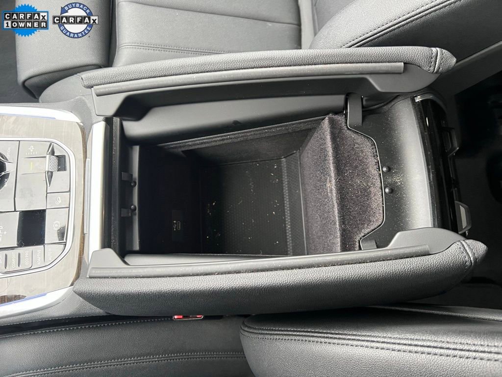 Used 2021 BMW X7 xDrive40i w/ Premium Package image 17