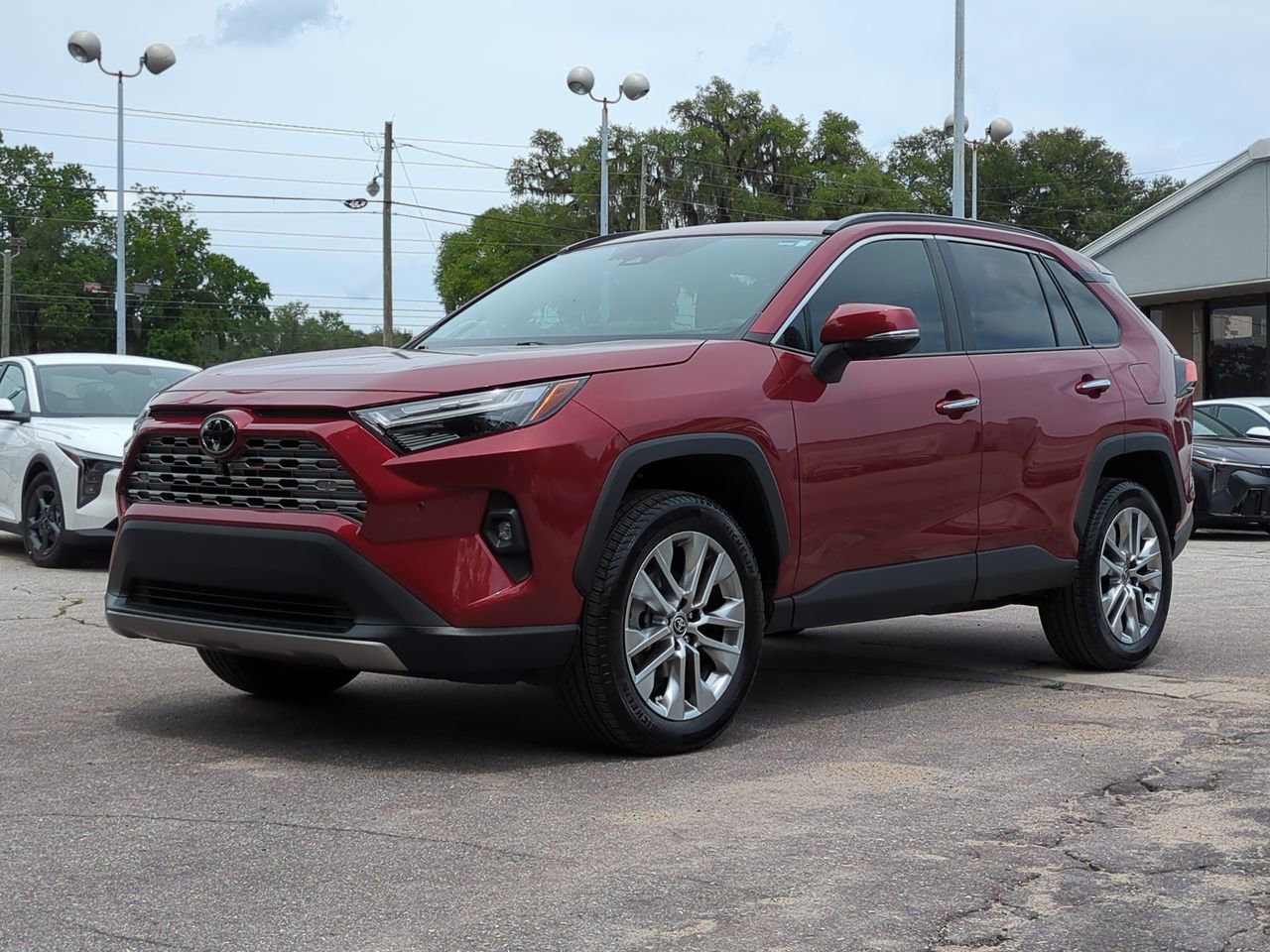 Used 2023 Toyota RAV4 Limited FWD image 1