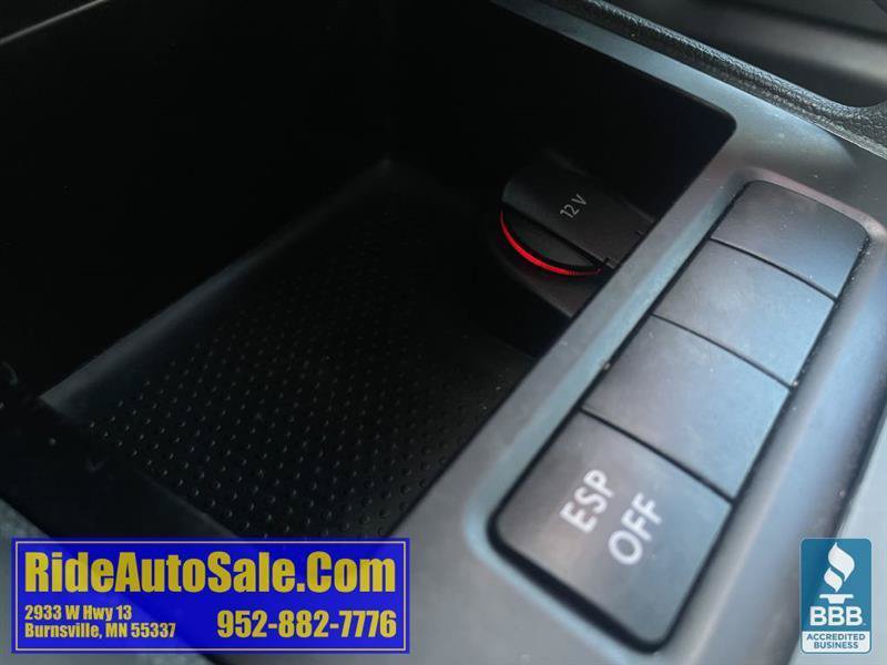 Used 2009 Volkswagen Rabbit S w/ Cold Weather Pkg FWD image 34