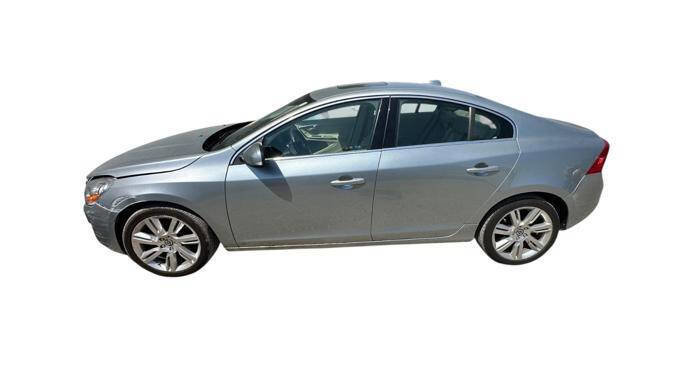 Used 2012 Volvo S60 T6 AWD/4WD image 2