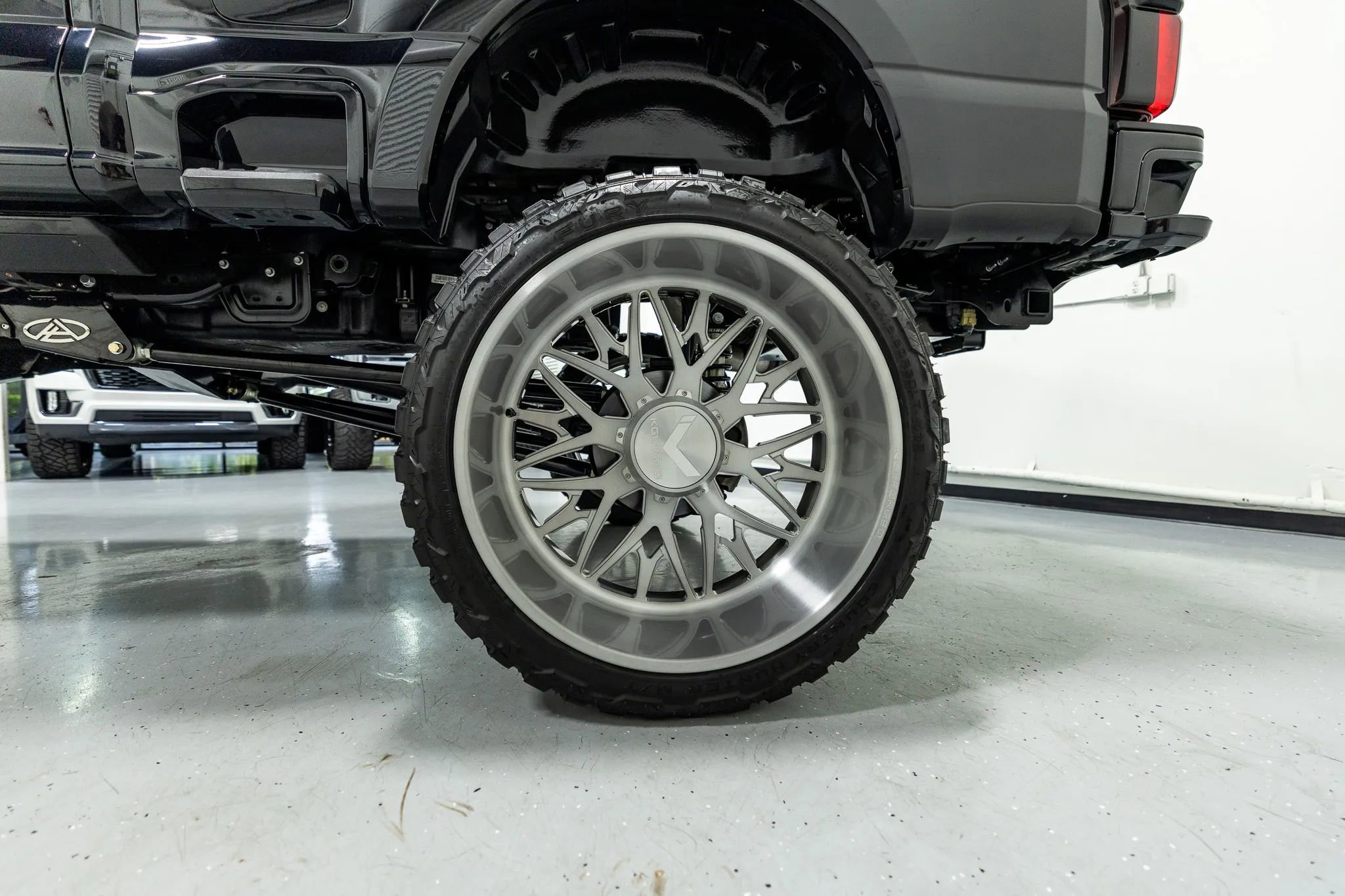 Used 2024 Ford F350 Platinum image 33