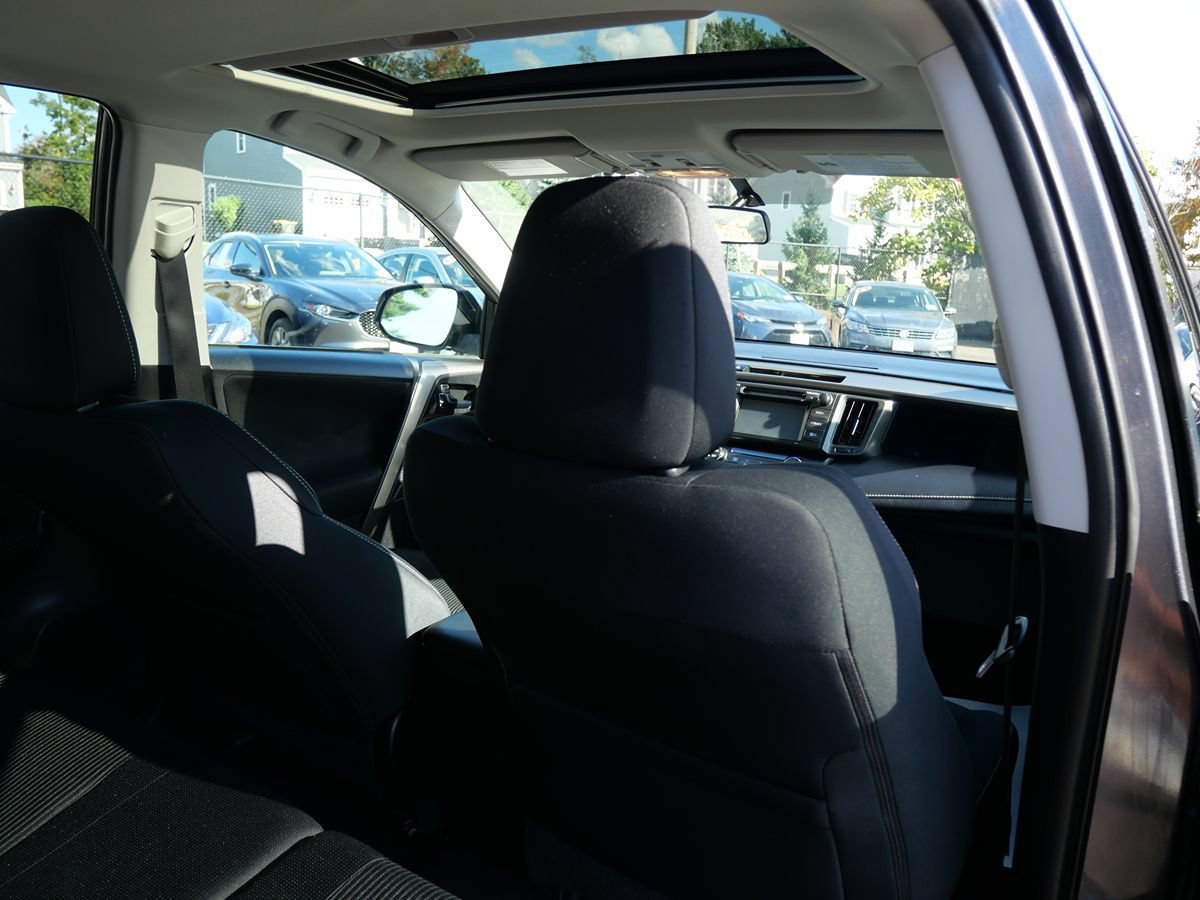 Used 2015 Toyota RAV4 XLE AWD/4WD image 23