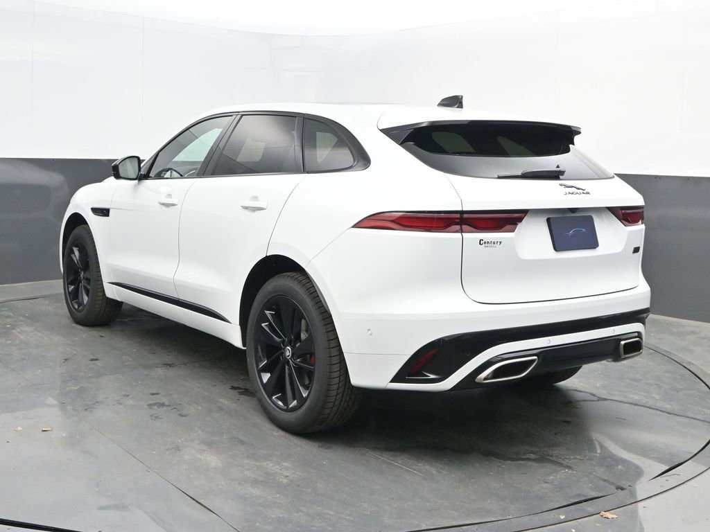 New 2026 Jaguar F-PACE R-Dynamic S image 3