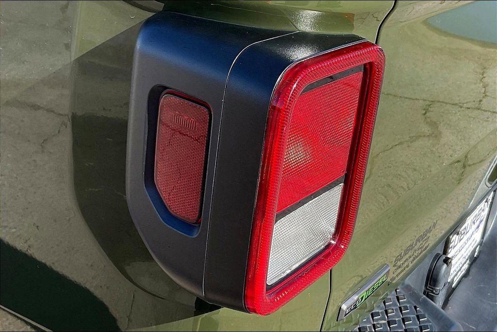 Used 2023 Jeep Gladiator Sport image 33