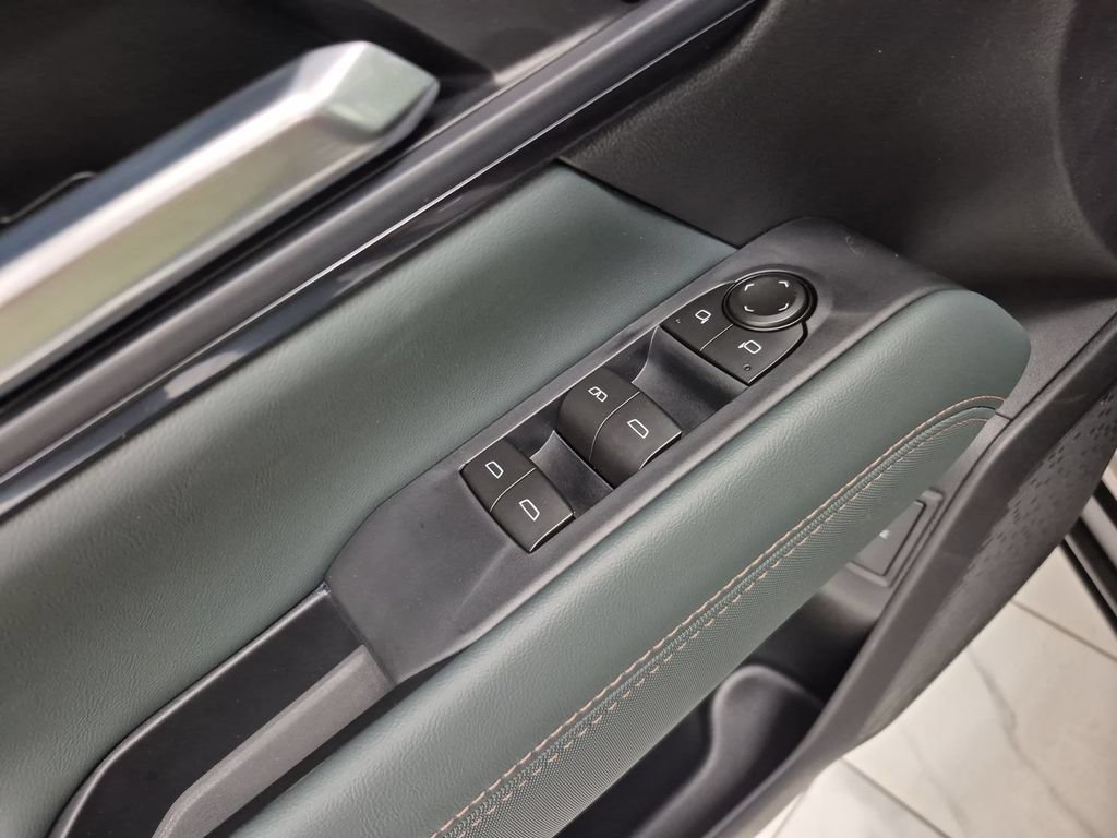 New 2026 GMC Terrain AT4 w/ Technology Package II AWD/4WD image 24