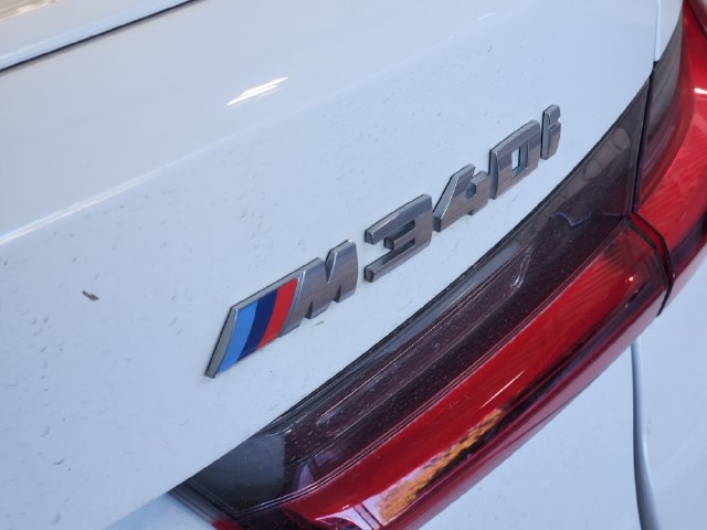 Used 2023 BMW M340i RWD image 10