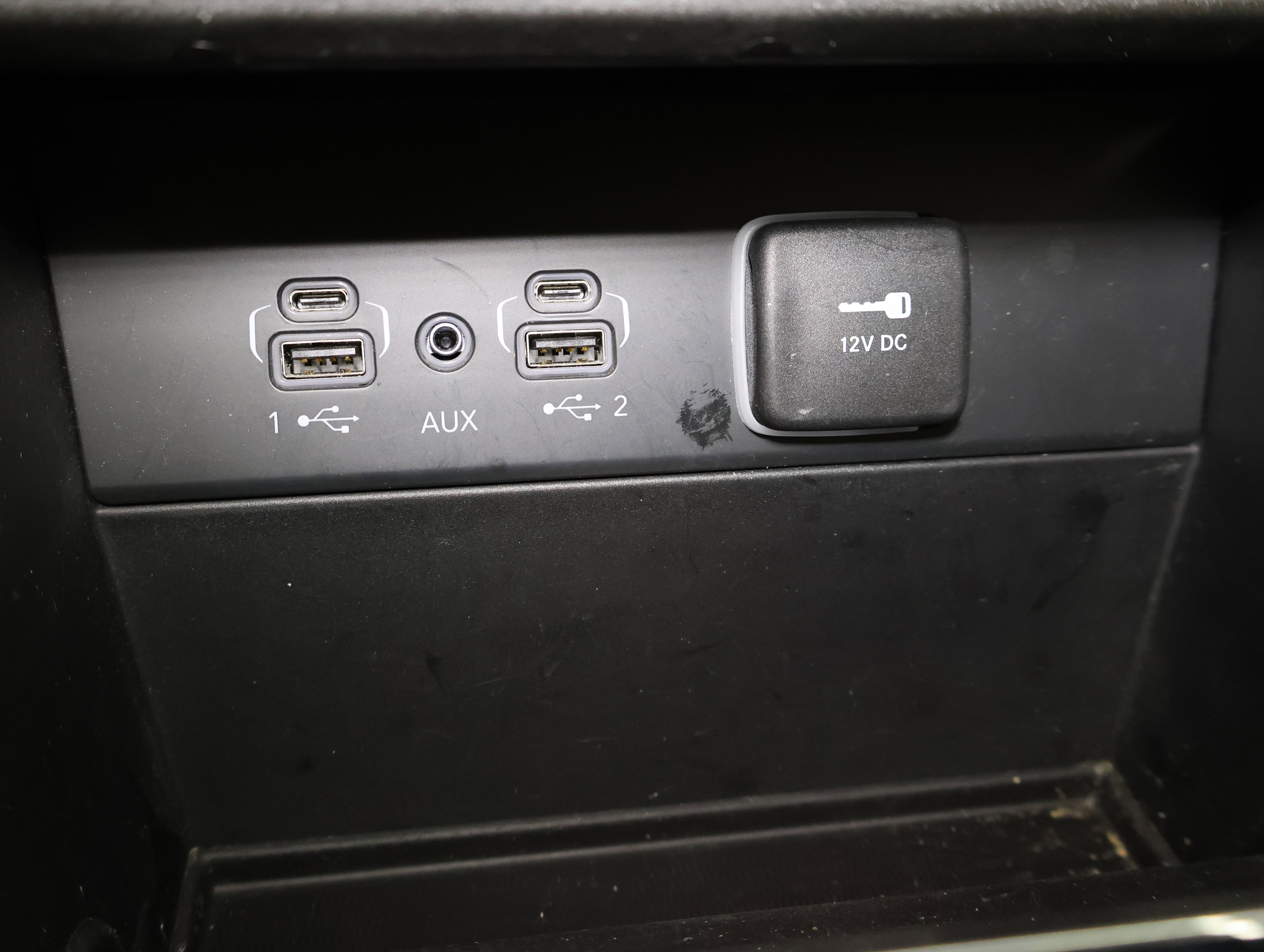 Used 2023 Jeep Grand Cherokee Limited image 44