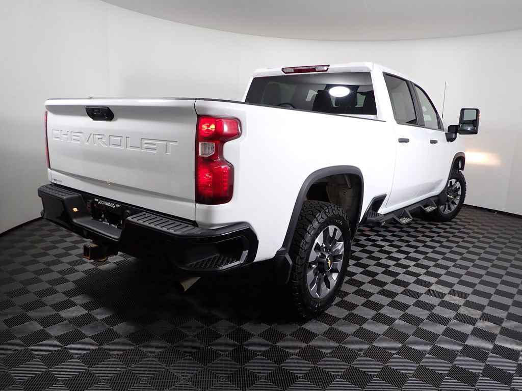 Used 2023 Chevrolet Silverado 2500 Custom w/ Custom Convenience Package AWD/4WD image 19