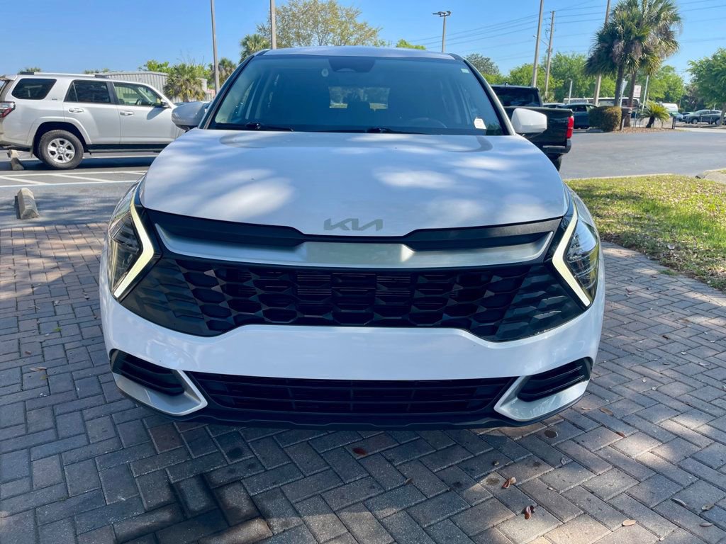 Used 2025 Kia Sportage LX image 9