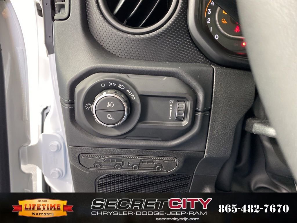 New 2026 Jeep Gladiator Rubicon w/ Steel Power Dome Hood Package AWD/4WD image 15