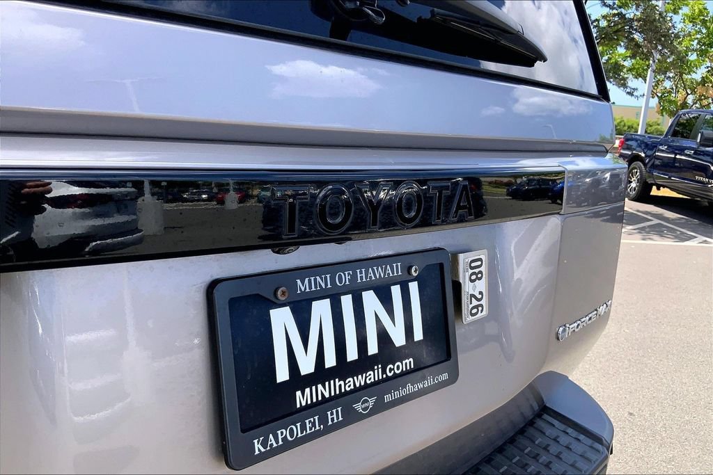 Used 2024 Toyota Land Cruiser AWD/4WD image 31