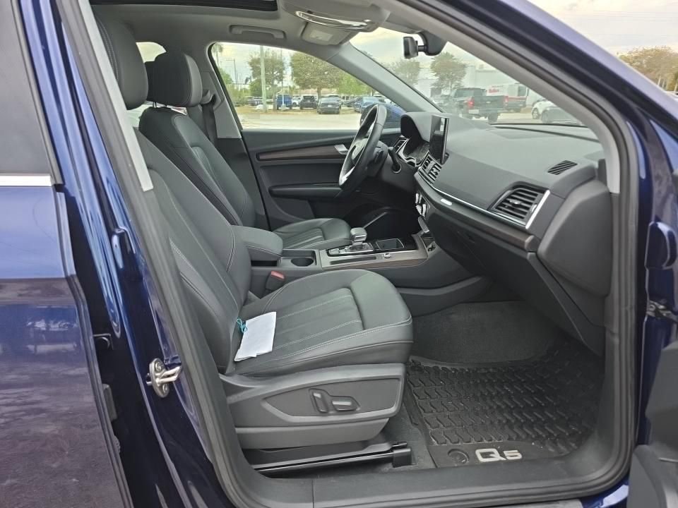 Used 2023 Audi Q5 2.0T Premium w/ Convenience Package image 13