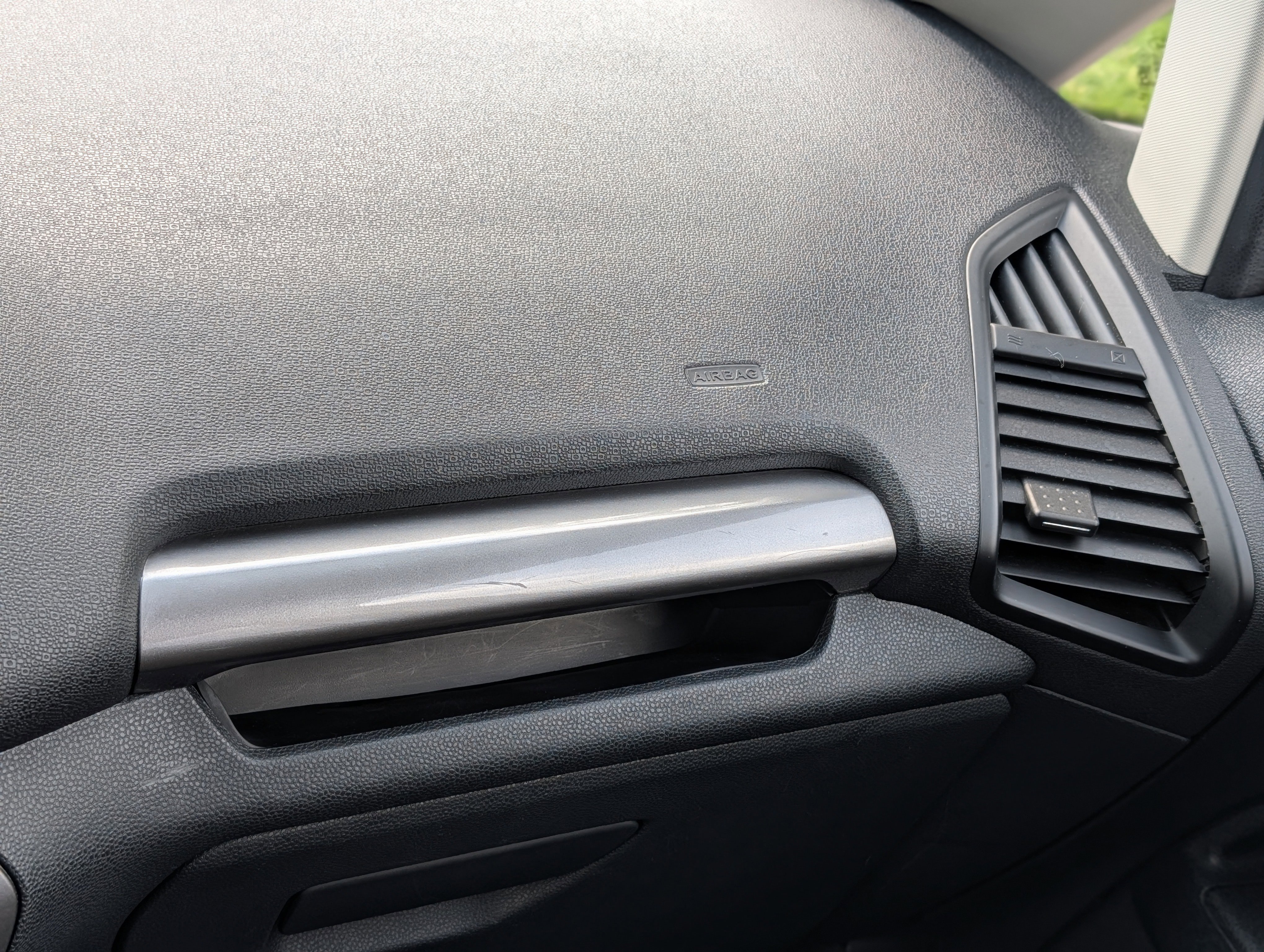 Used 2021 Ford EcoSport SE FWD image 15
