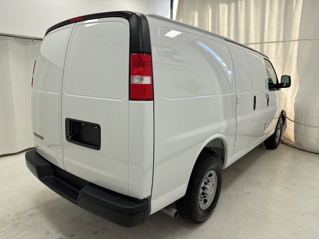 New 2025 Chevrolet Express 2500 w/ Driver Convenience Package image 4