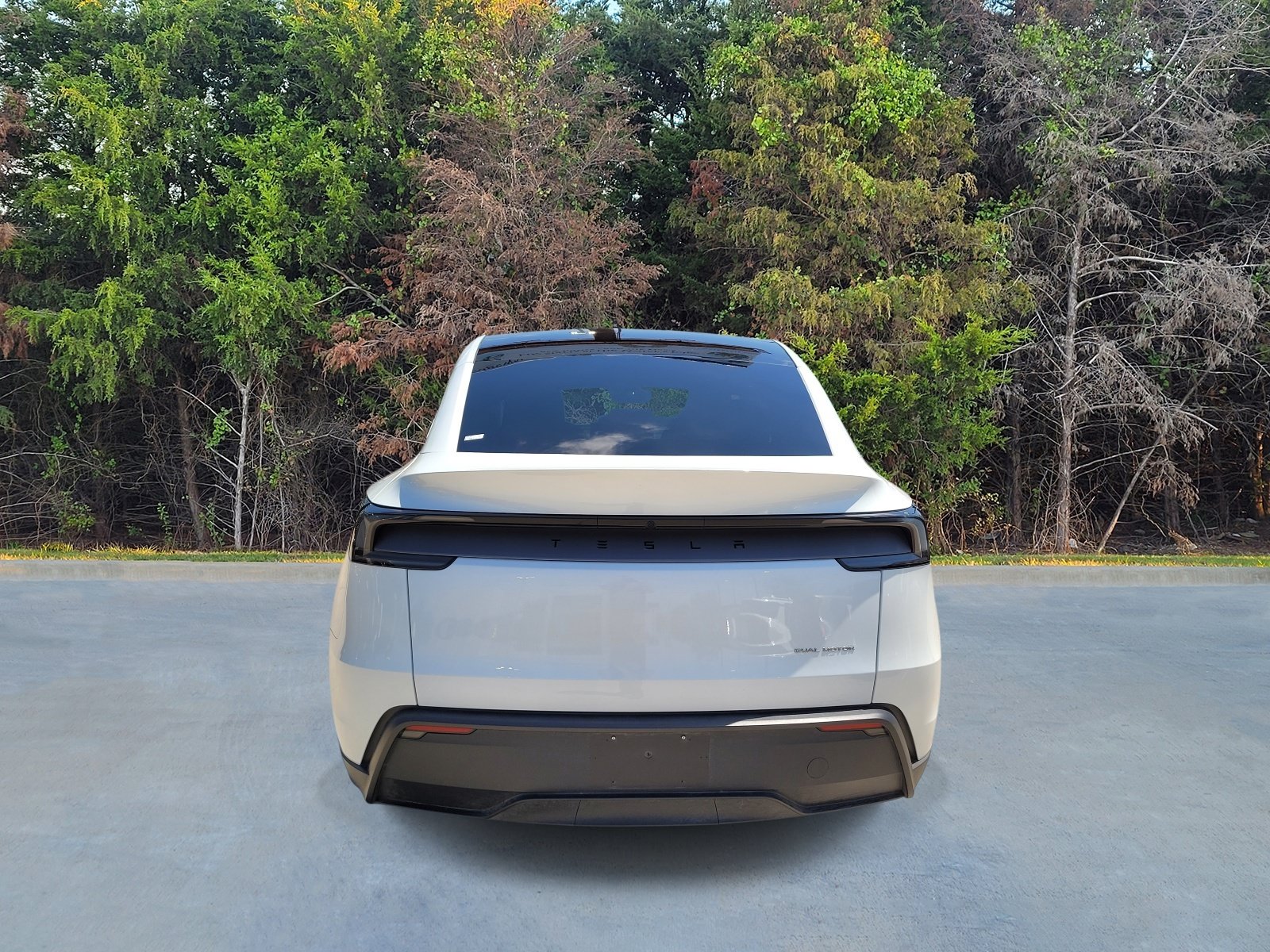 Used 2026 Tesla Model Y AWD image 18