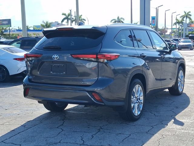 Used 2021 Toyota Highlander Limited AWD/4WD image 4