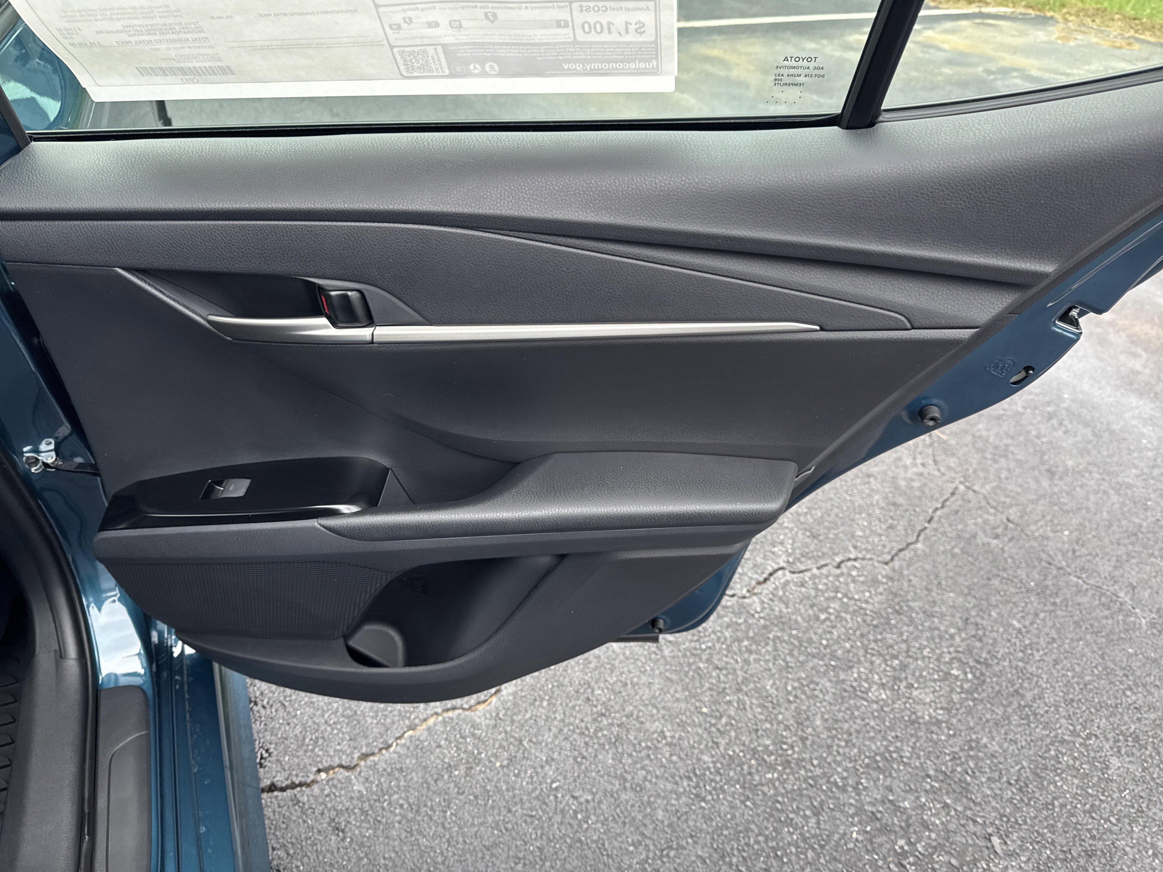 New 2026 Toyota Camry SE image 32