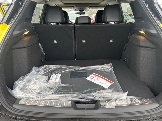 New 2026 Nissan Kicks SR w/ SR Premium Package AWD/4WD image 20