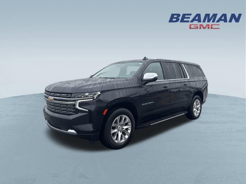 Used 2023 Chevrolet Suburban Premier image 3