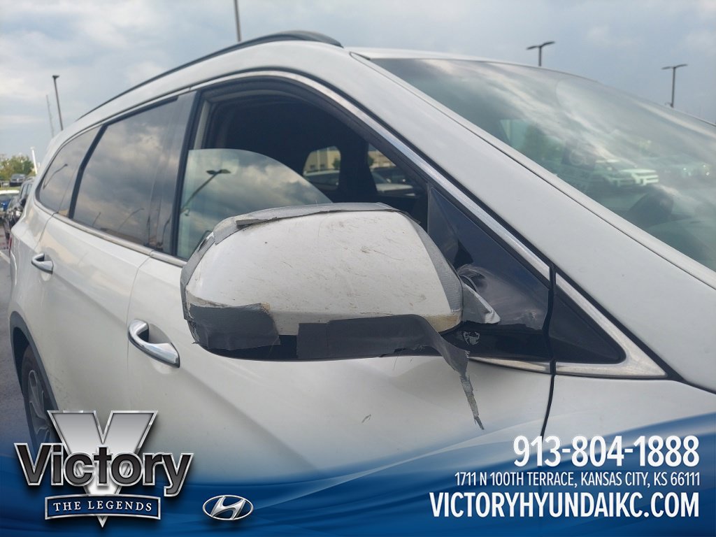 Used 2016 Hyundai Santa Fe SE AWD/4WD image 4
