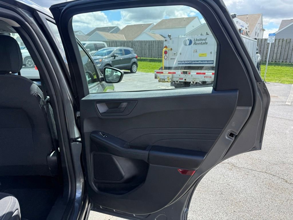 Used 2023 Ford Escape AWD image 40