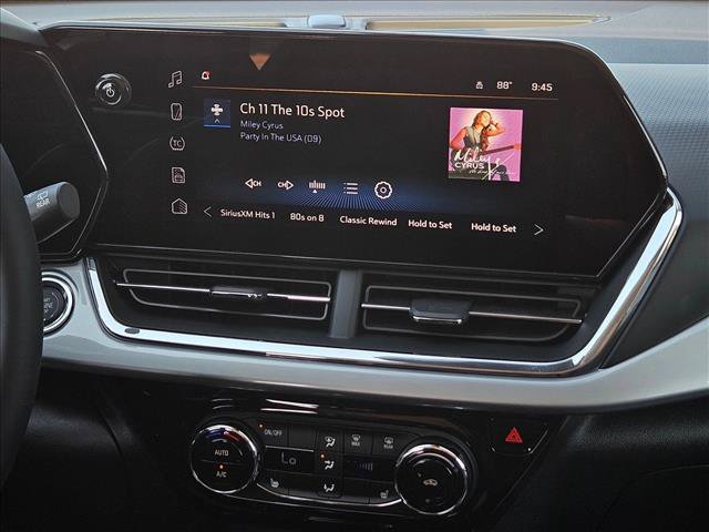 New 2026 Chevrolet Trax LT w/ Driver Confidence Package FWD image 12