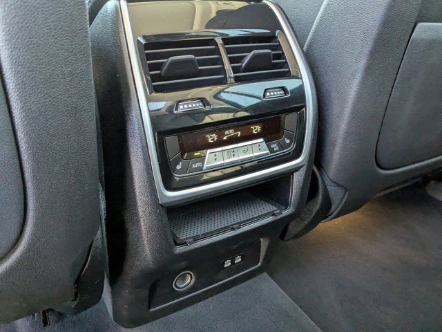 Used 2020 BMW X7 xDrive40i w/ Premium Package image 15