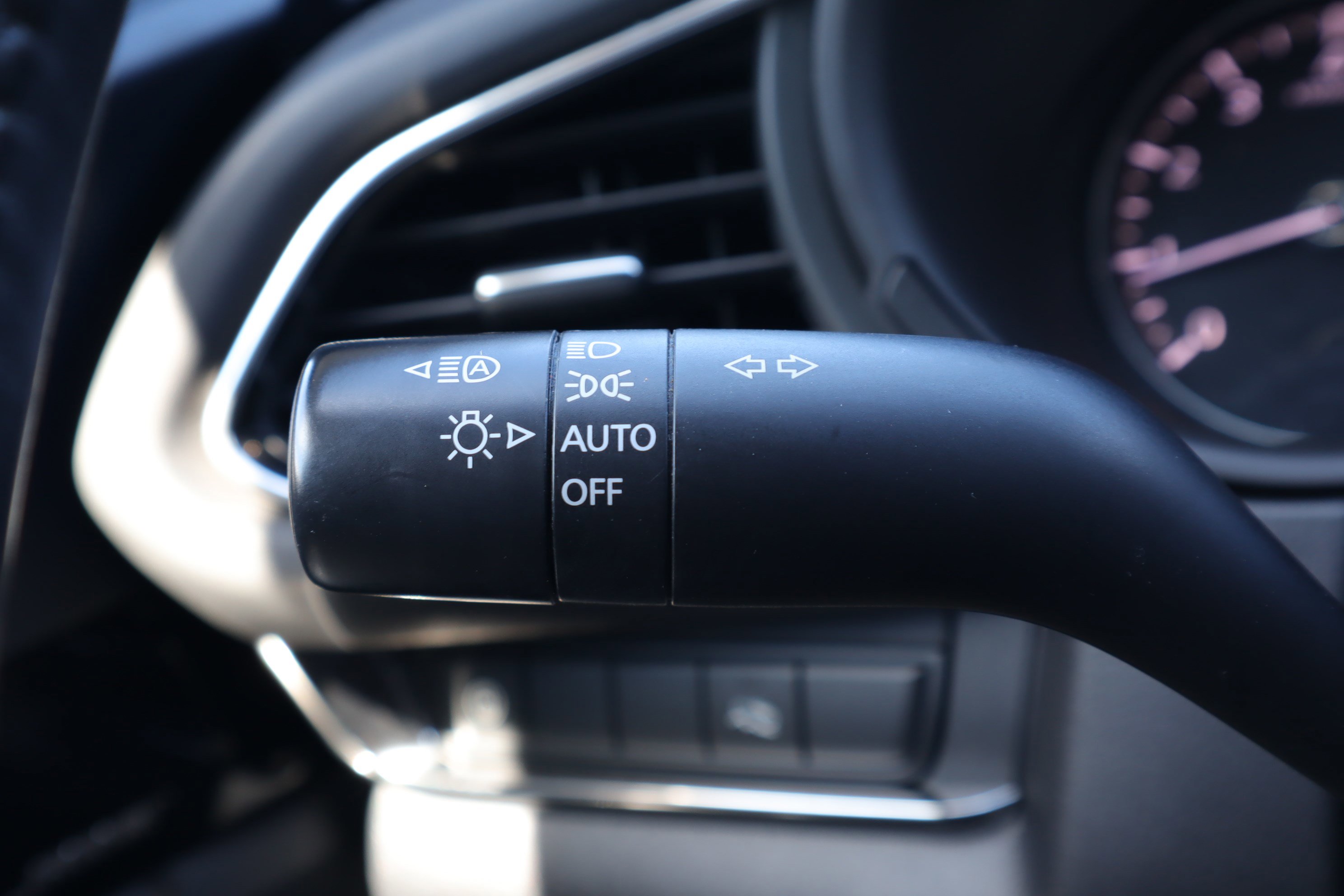 Used 2020 MAZDA CX-30 AWD w/ Preferred Package image 19