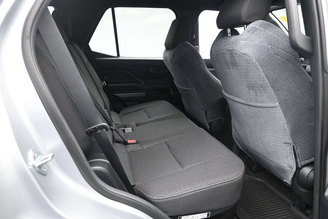 Used 2025 Toyota 4Runner SR5 AWD/4WD image 22