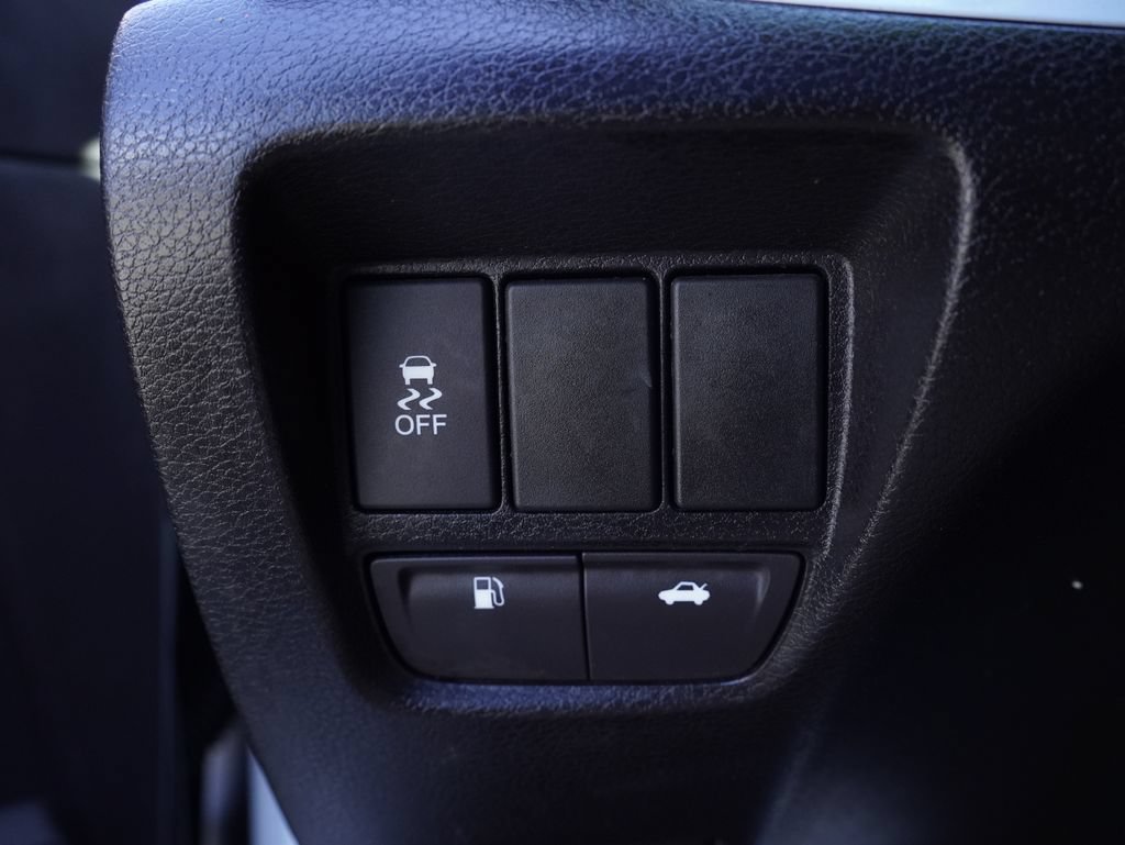 Used 2017 Acura TLX FWD image 12