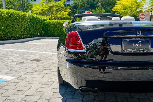 Used 2018 Rolls-Royce Dawn image 22