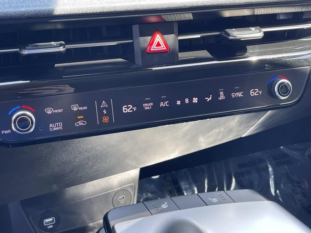 Used 2024 Kia EV6 Light RWD image 23