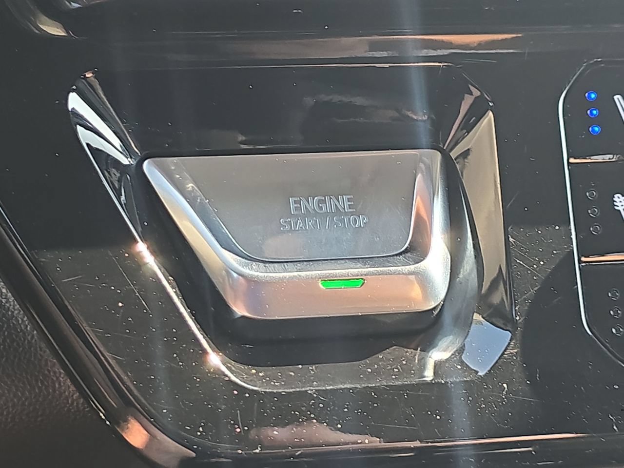 Certified 2023 GMC Sierra 1500 Denali AWD/4WD image 19
