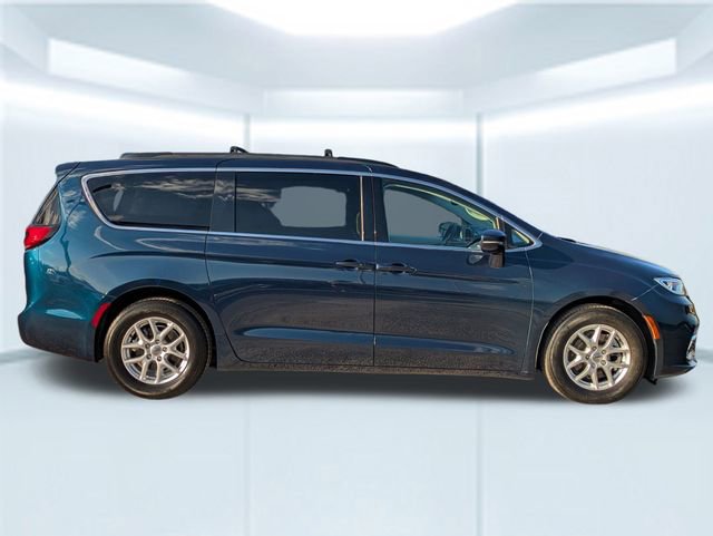 Used 2022 Chrysler Pacifica Touring-L image 7