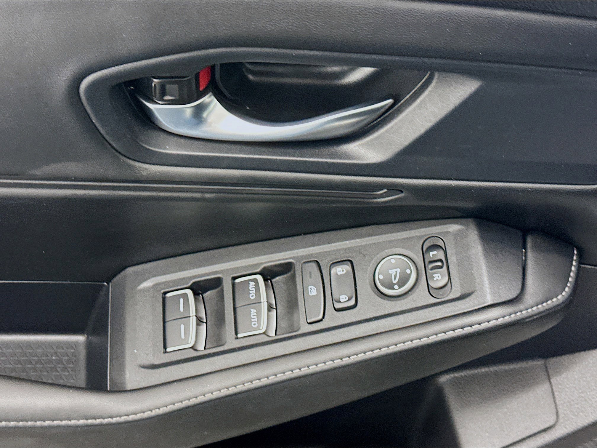 Used 2025 Honda Accord Sport image 15